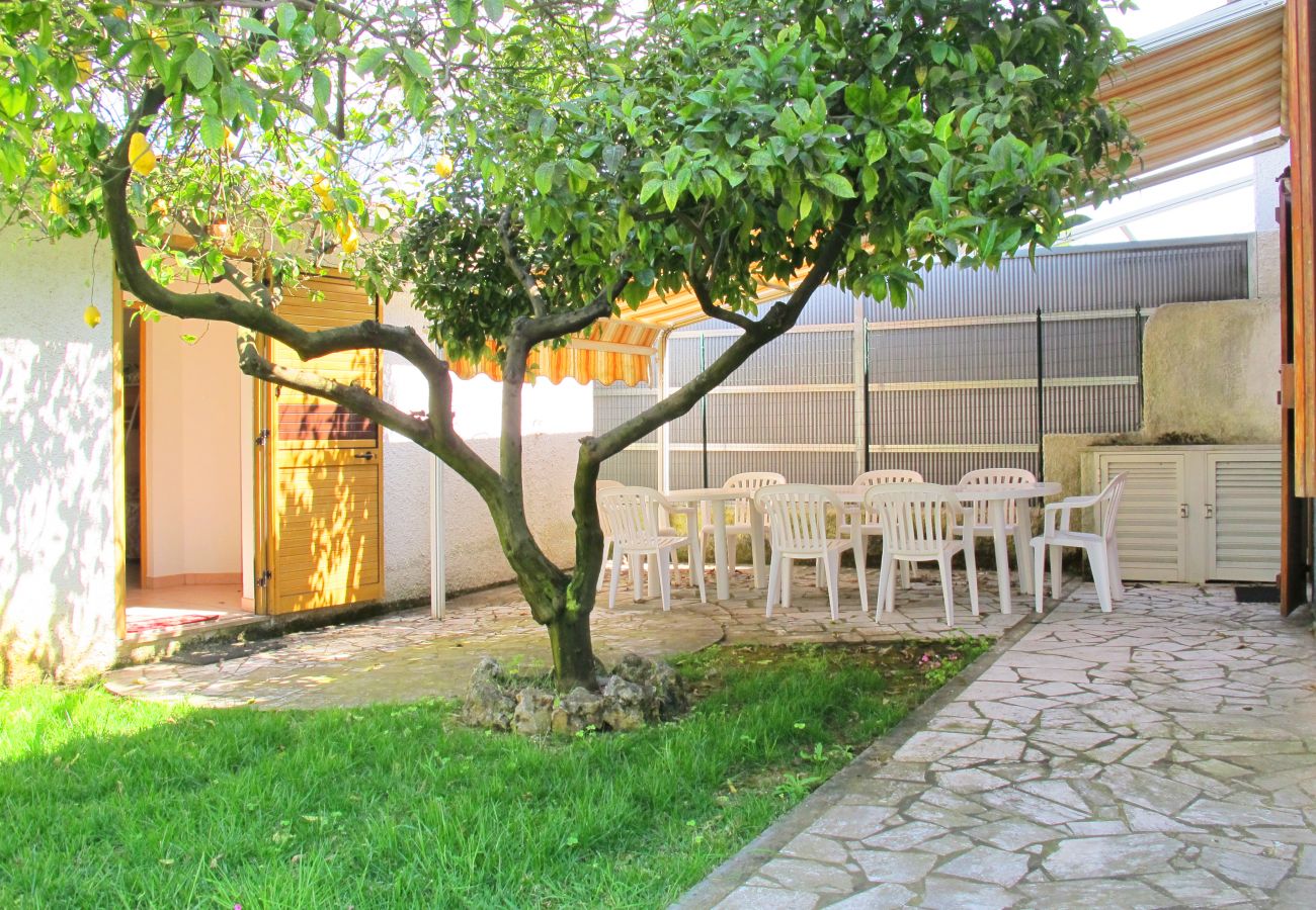Villa a Sperlonga - BIONDY