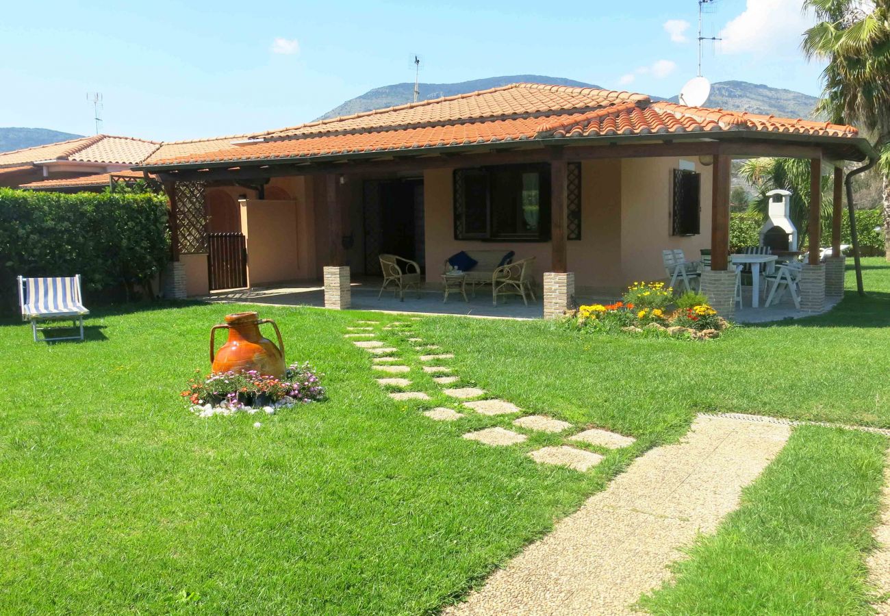 Villa a Terracina - OLMY