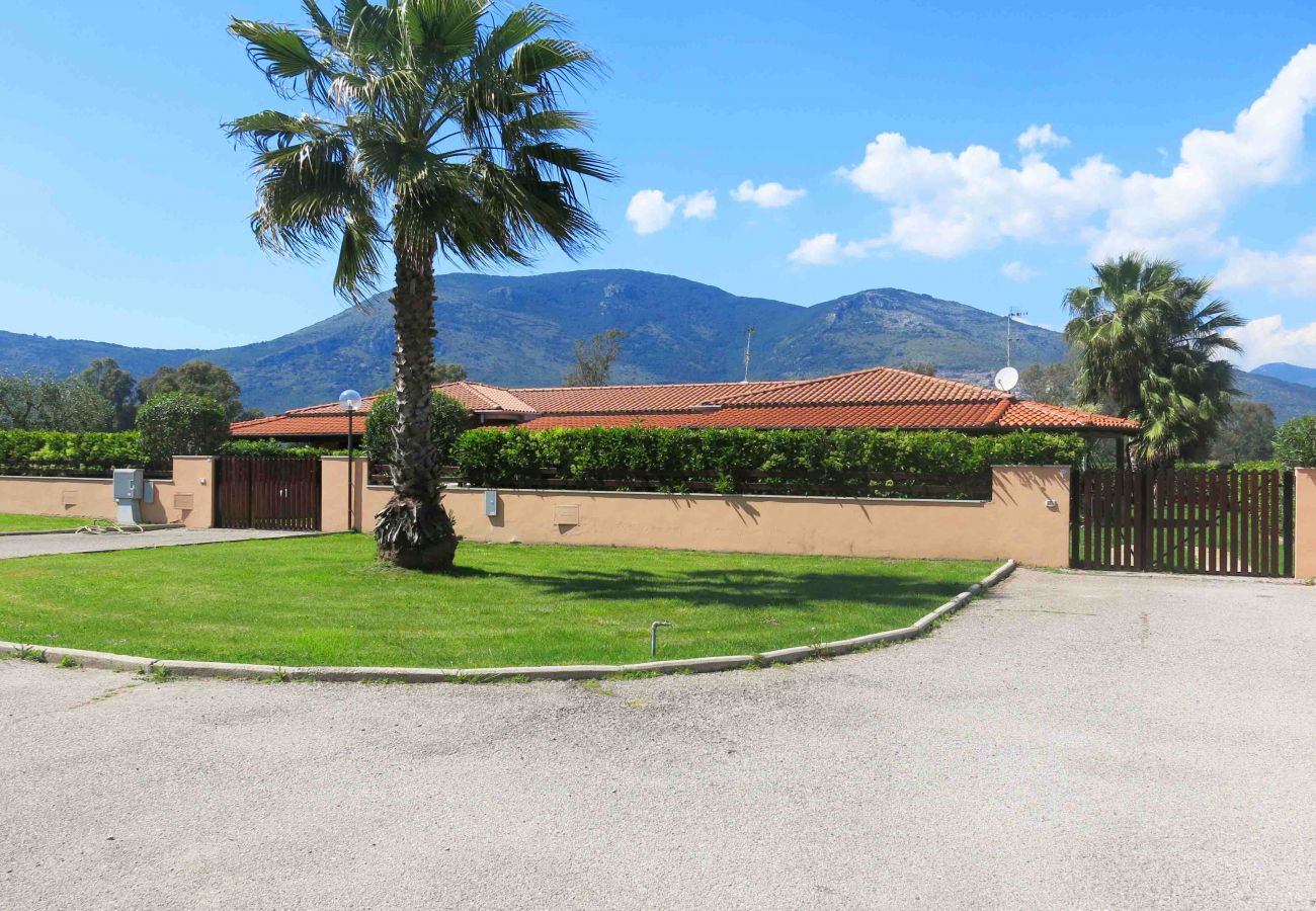 Villa a Terracina - OLMY