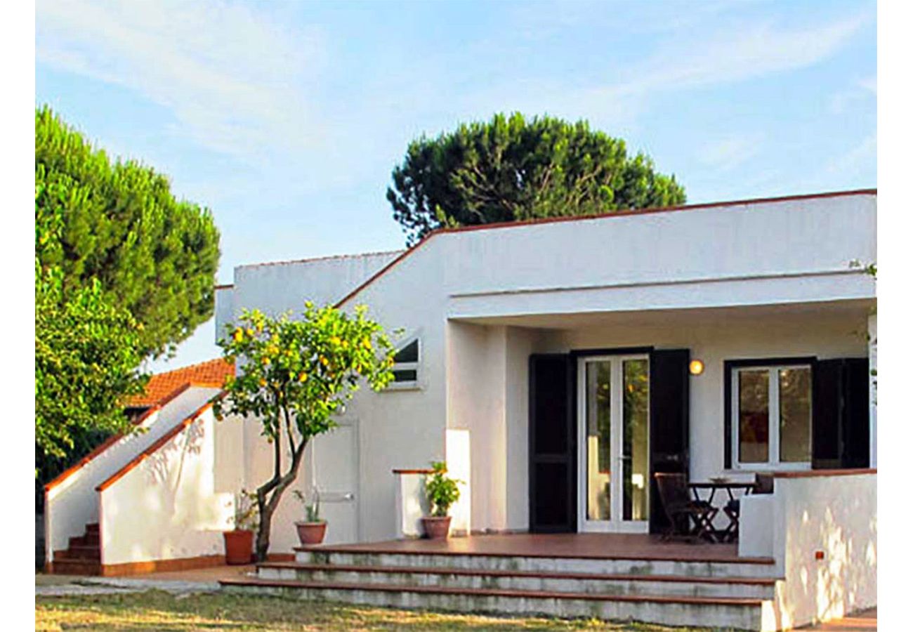 Villa a Fondi - BORRY