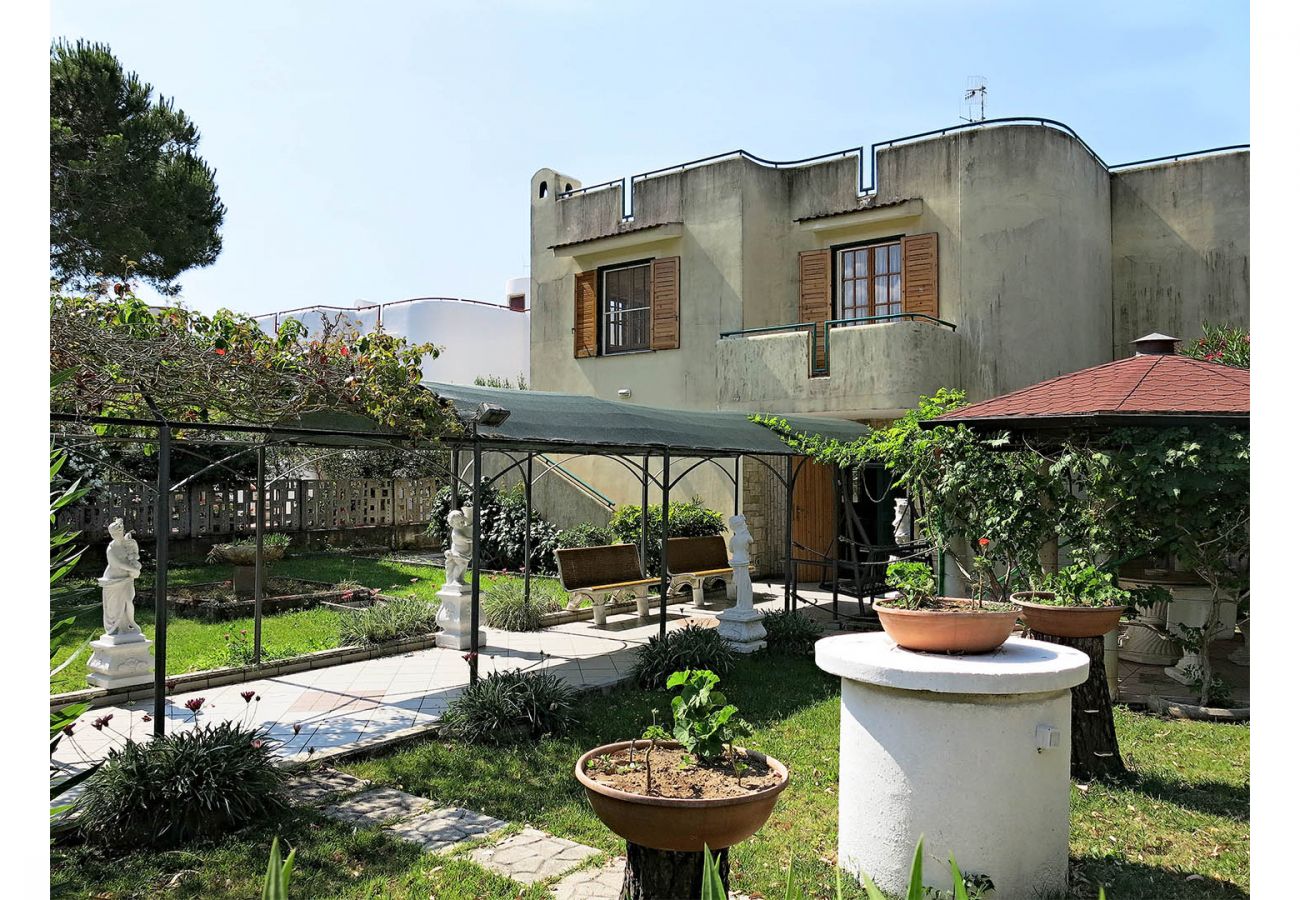 Villa a Sperlonga - FAZY