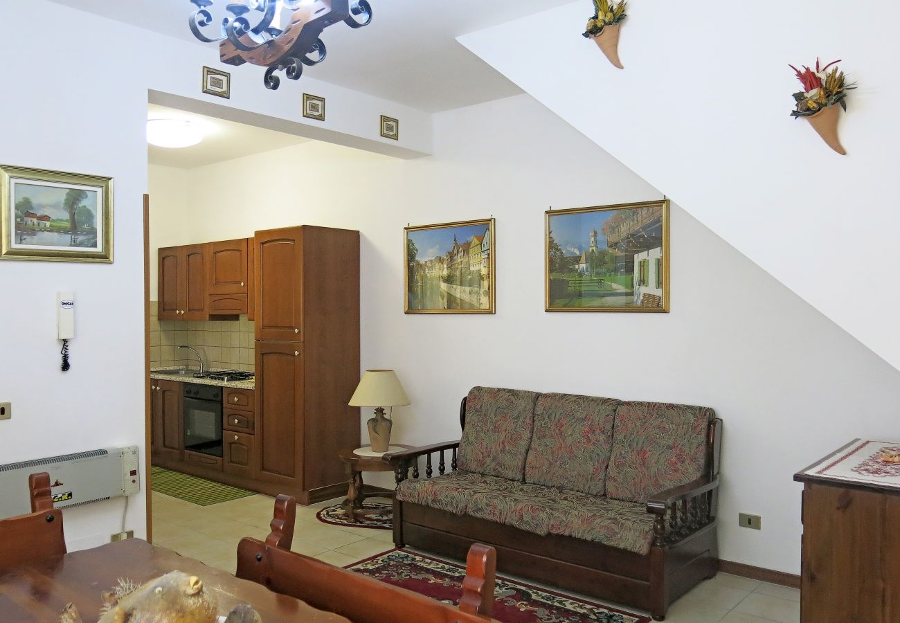 Villa a Terracina - INES