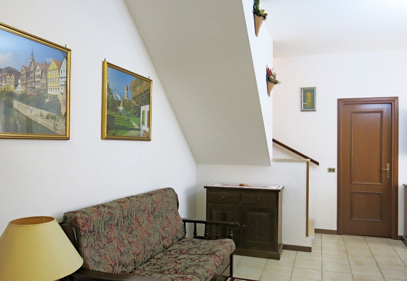 Villa a Terracina - INES