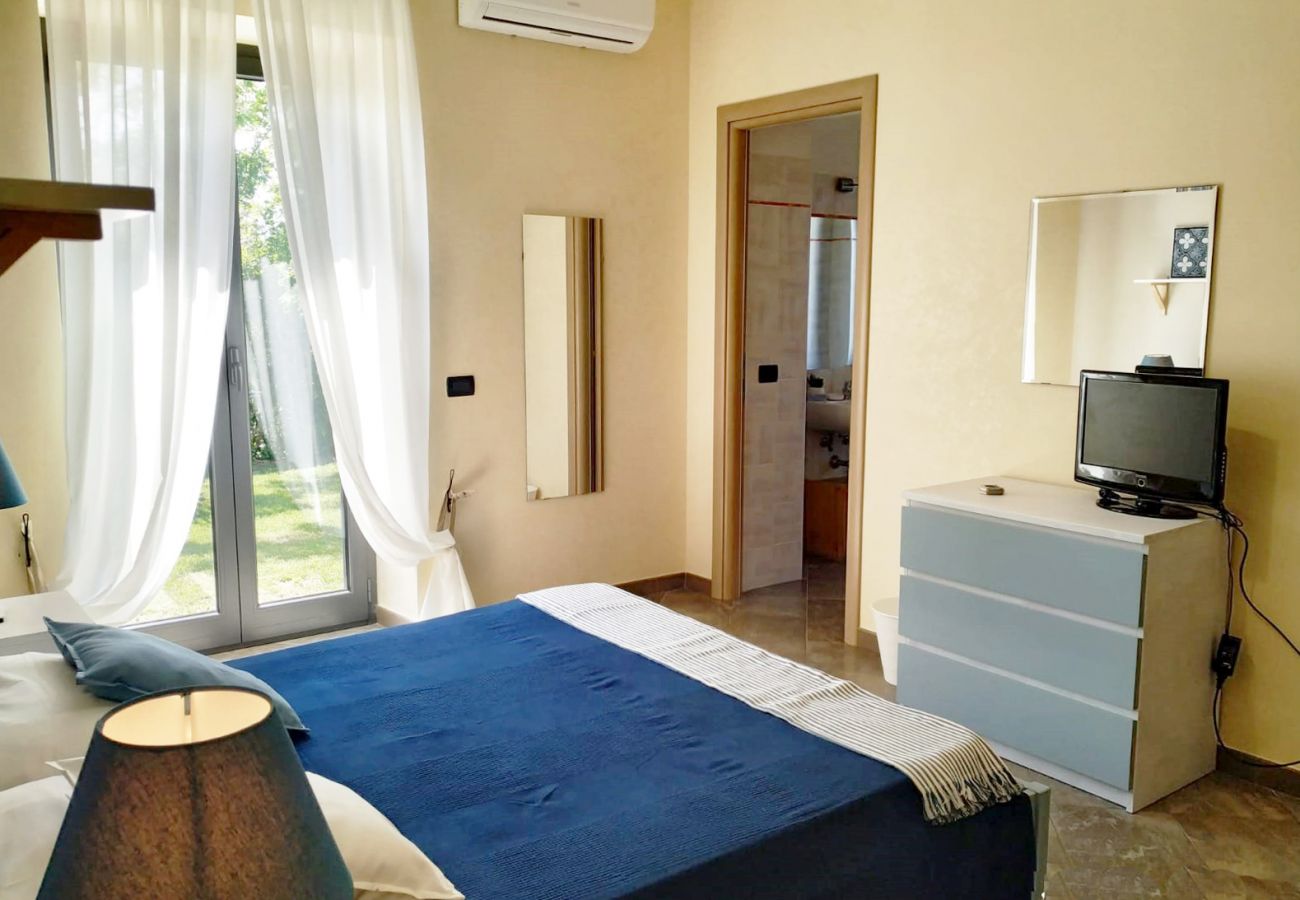 Affitto per camere a Sperlonga - 03 - Villa del Mar - OBLO'