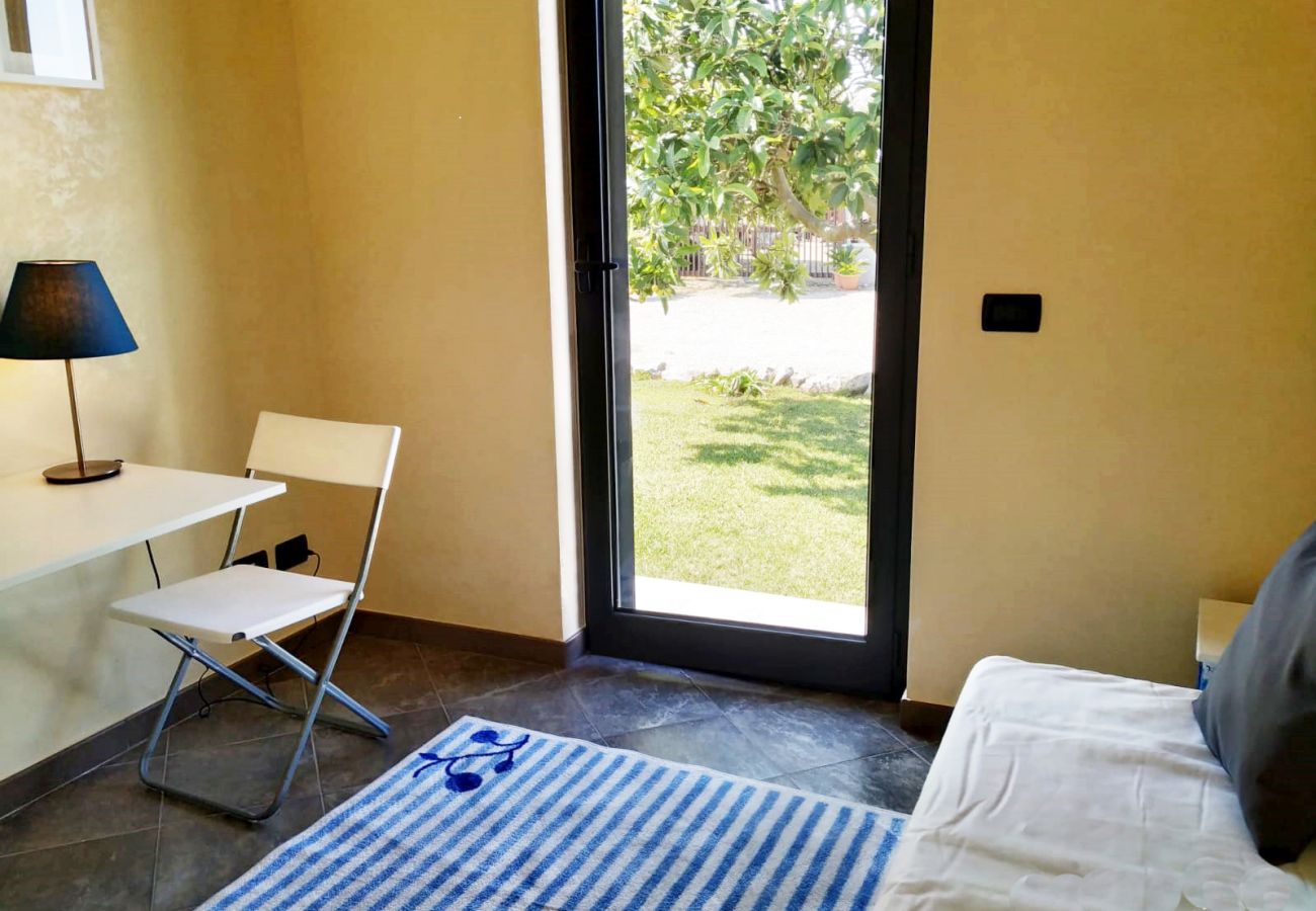 Affitto per camere a Sperlonga - 03 - Villa del Mar - OBLO'
