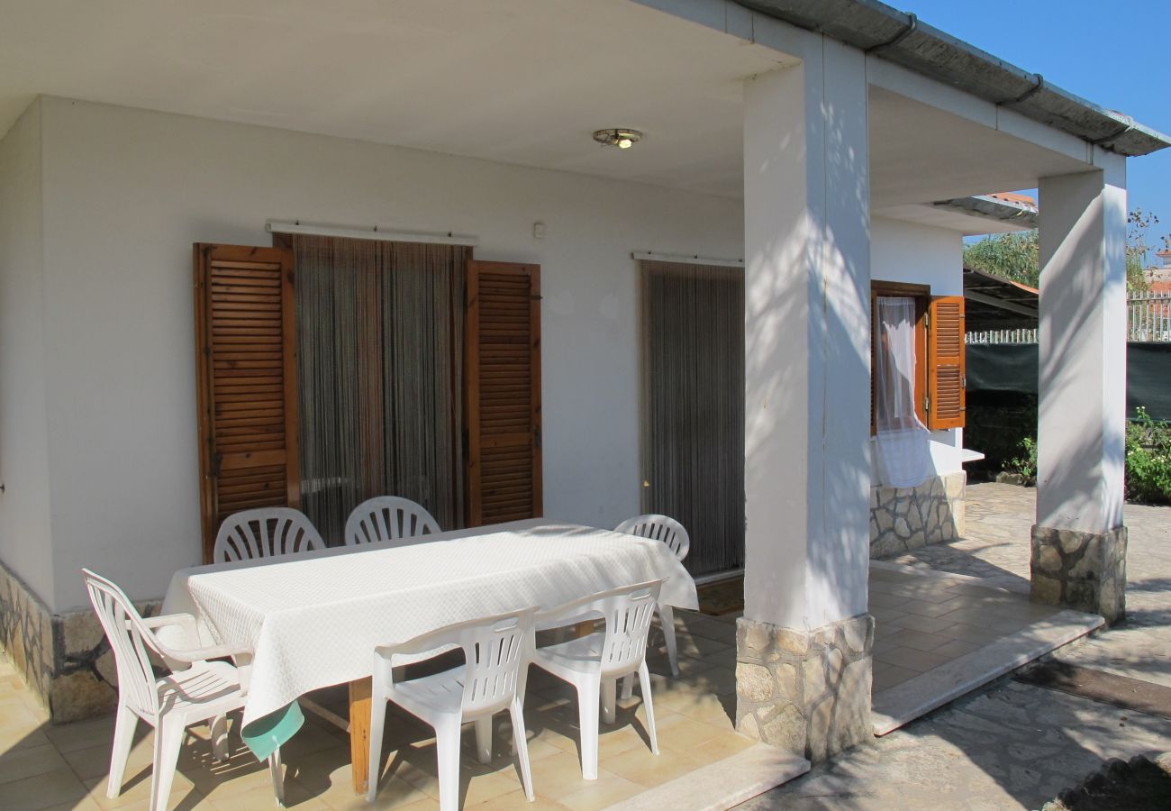 Chalet in Sperlonga - LICCY