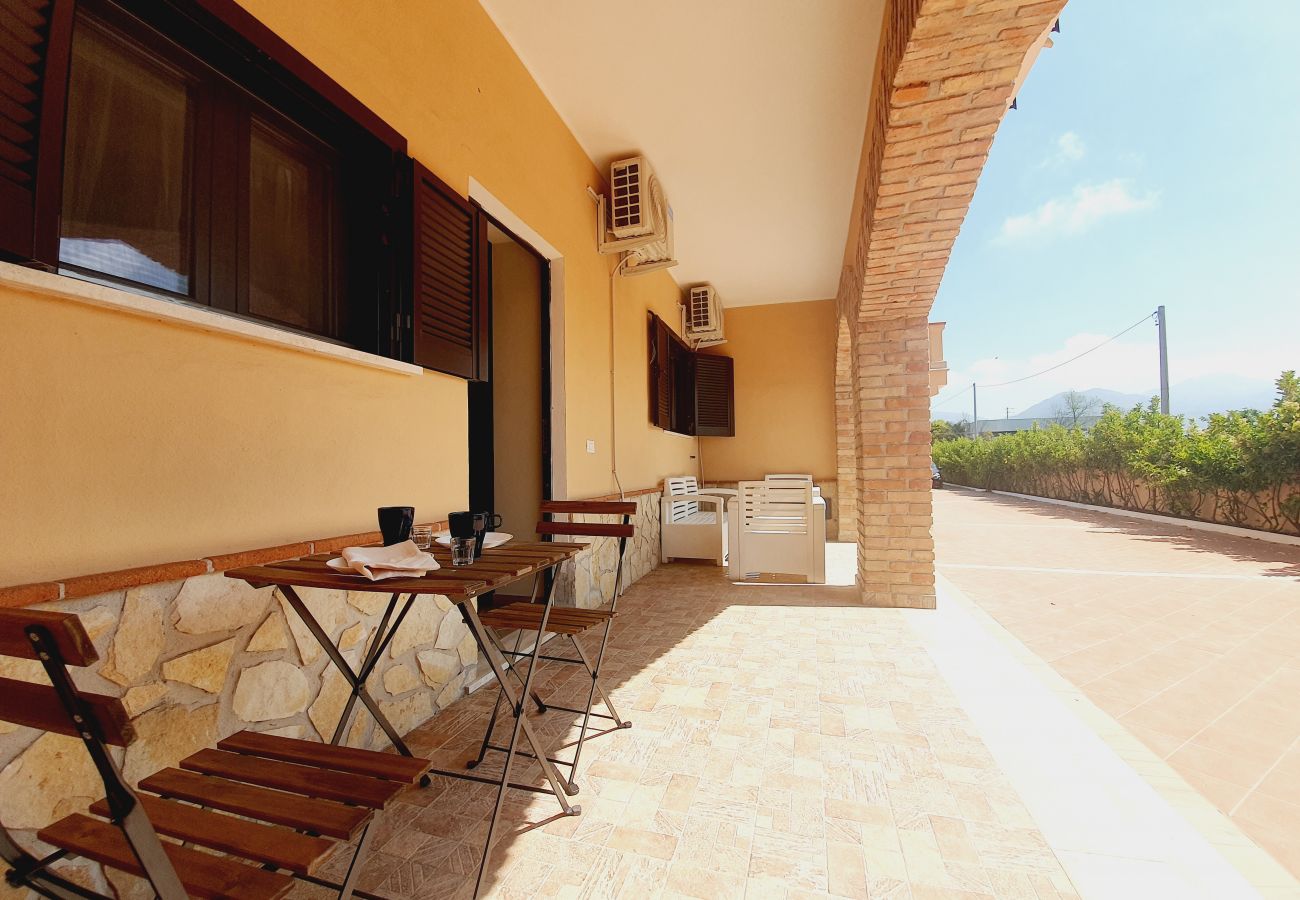 Rent by room in Fondi - 26 - Villa Regina - IRIS