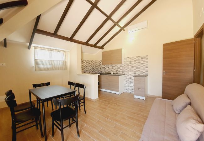 Rent by room in Fondi - 27 - Villa Regina - ALMA Rent by room in Fondi - 27 - Villa Regina - ALMA