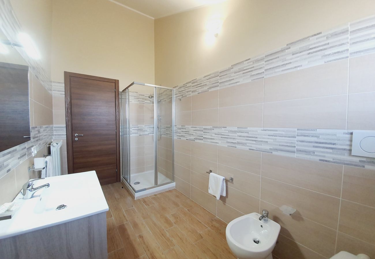 Rent by room in Fondi - 27 - Villa Regina - ALMA