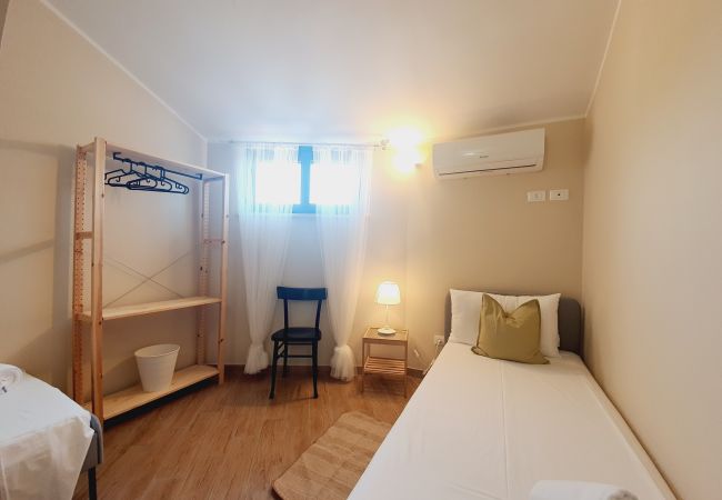 Rent by room in Fondi - 29 - Villa Regina - BELEN Rent by room in Fondi - 29 - Villa Regina - BELEN