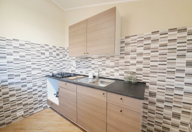 Rent by room in Fondi - 29 - Villa Regina - BELEN Rent by room in Fondi - 29 - Villa Regina - BELEN