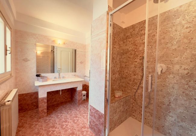 Rent by room in Fondi - 35 - Casa Pepe - LUNA Rent by room in Fondi - 35 - Casa Pepe - LUNA