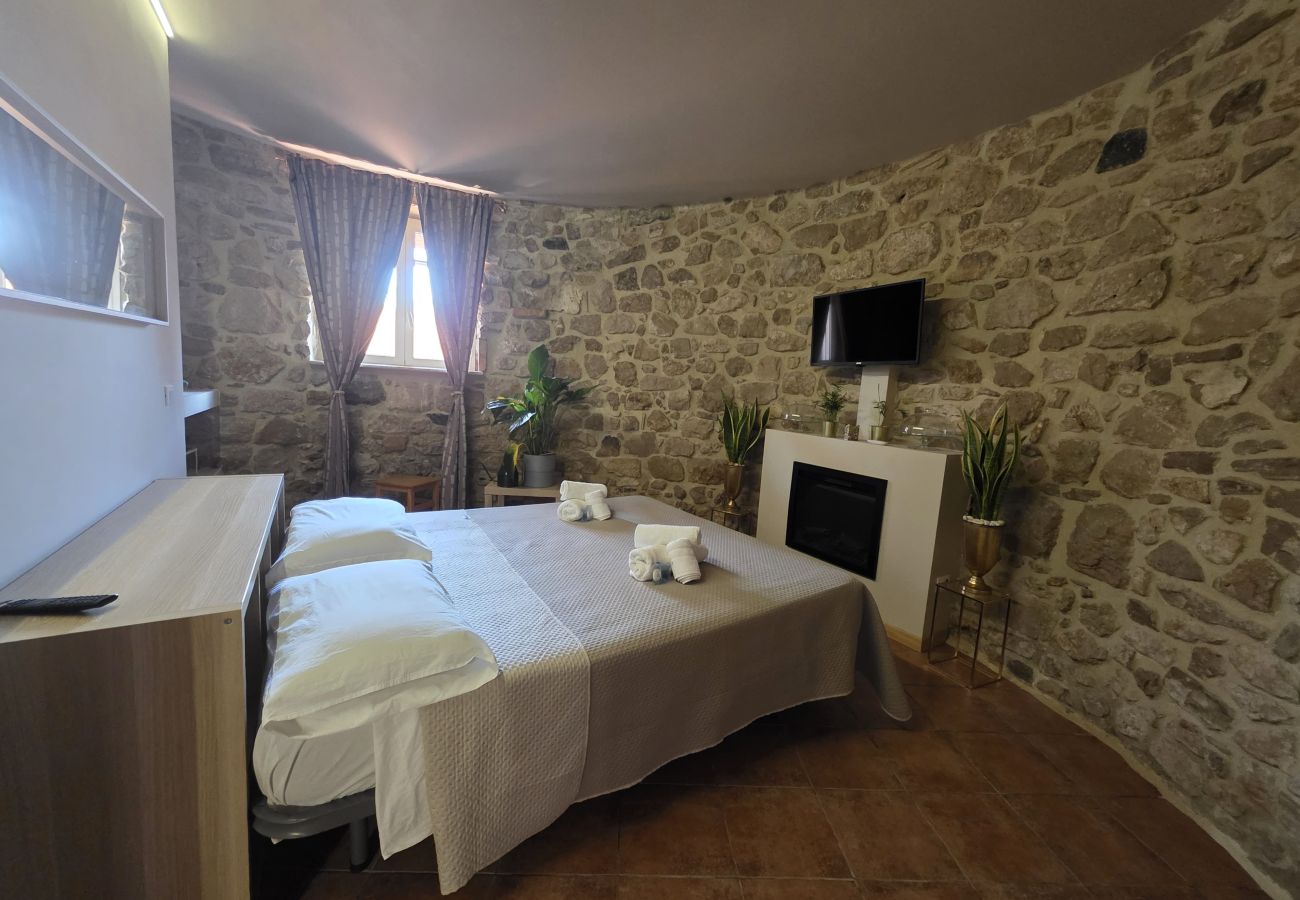 Apartment in Fondi - 30 - Villa Regina - SPA