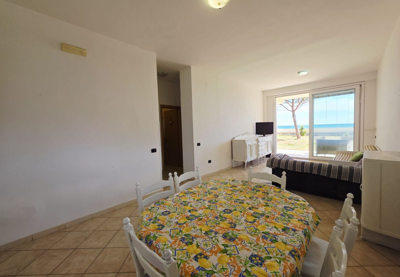 Apartment in Salto di Fondi - VILLA I DELFINI - Piano Terra