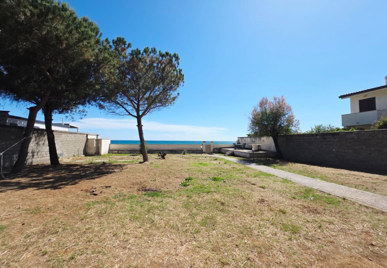 Apartment in Salto di Fondi - VILLA I DELFINI - Piano Terra
