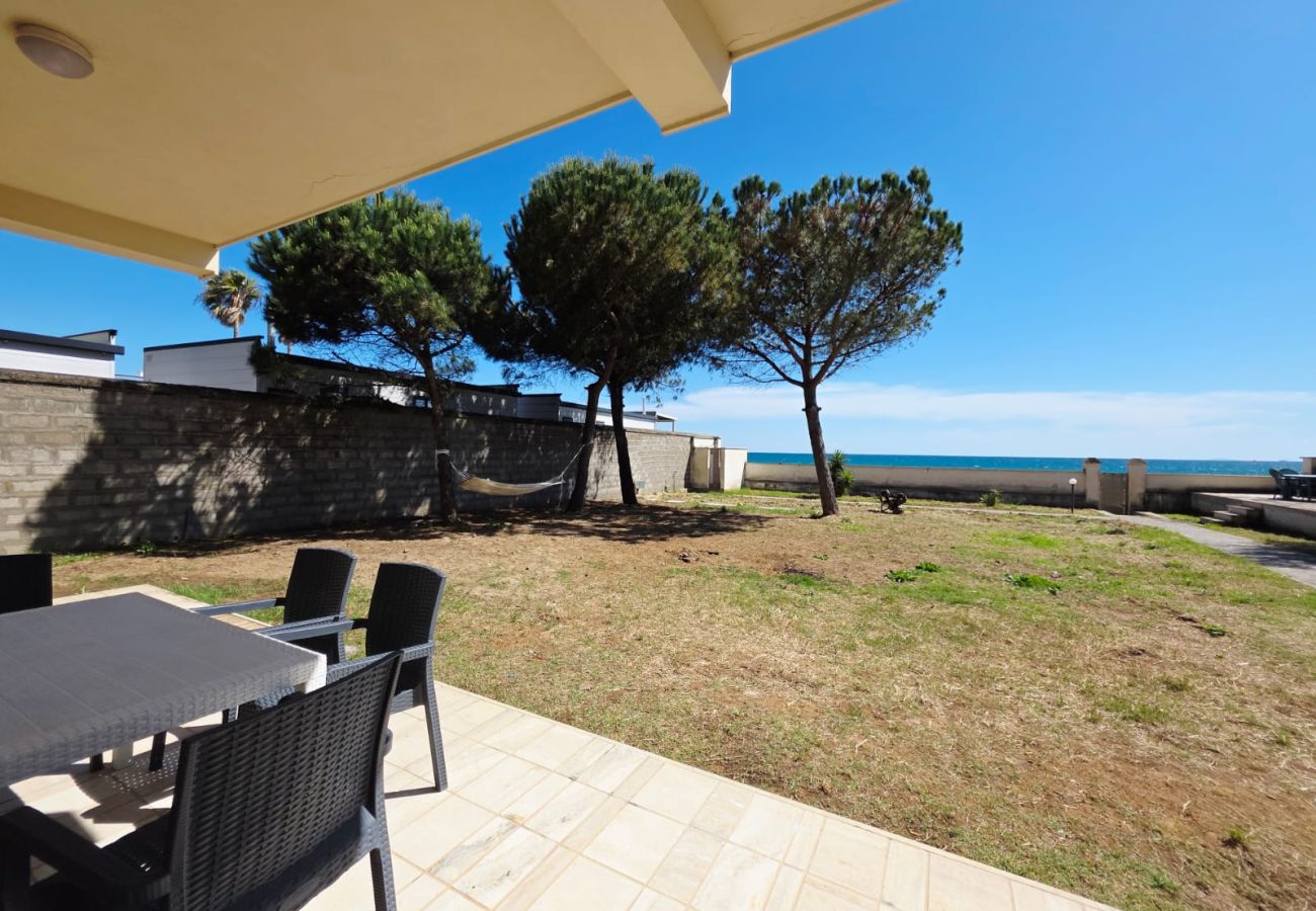 Apartment in Salto di Fondi - VILLA I DELFINI - Piano Terra