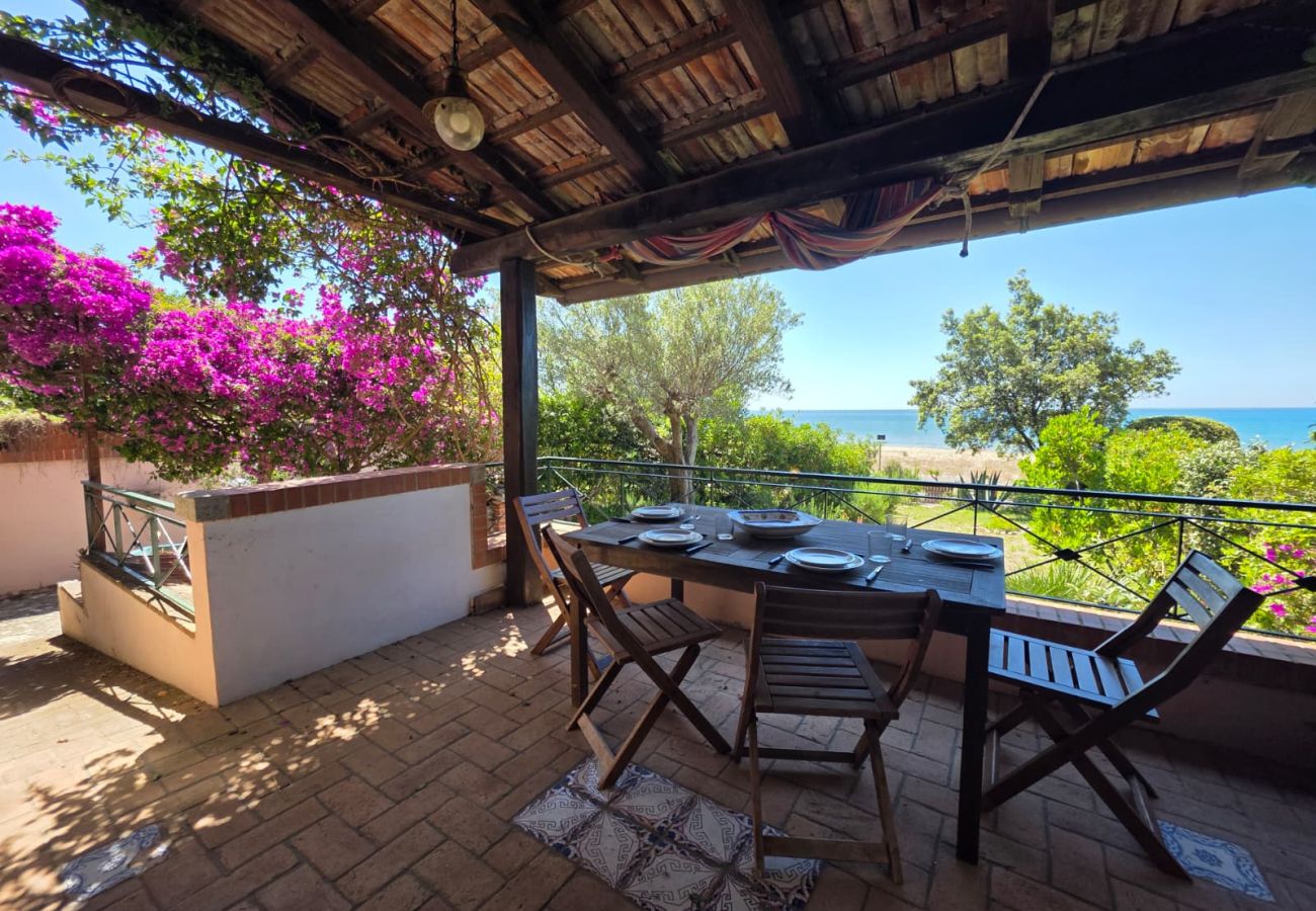 Apartment in Salto di Fondi - CLAUDY - Vertice Holiday Home