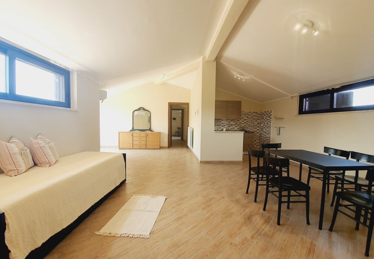 Alquiler por habitaciones en Fondi - 29 - Villa Regina - BELEN