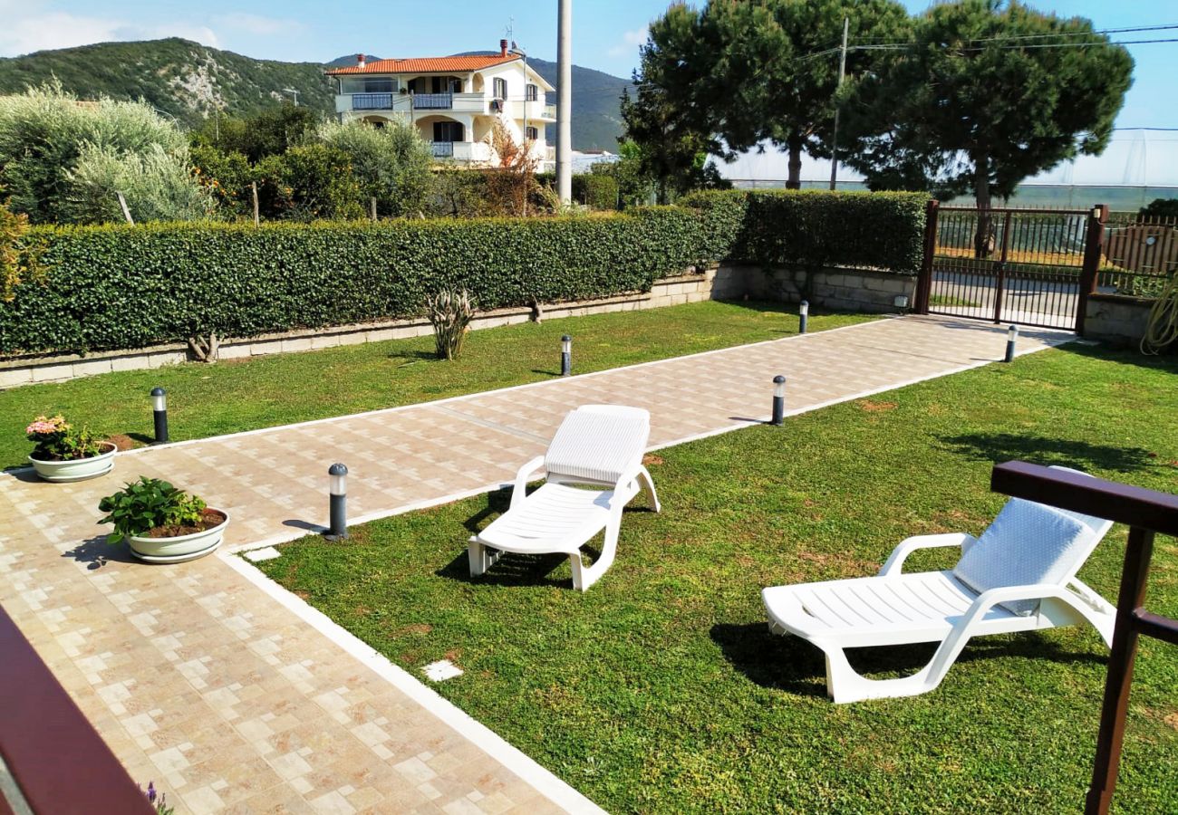 Rent by room на Sperlonga - 05 - Villa Rosa - CARAMELLO