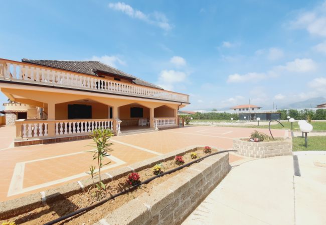 Rent by room на Fondi - 25 - Villa Regina - LOLA Rent by room на Fondi - 25 - Villa Regina - LOLA