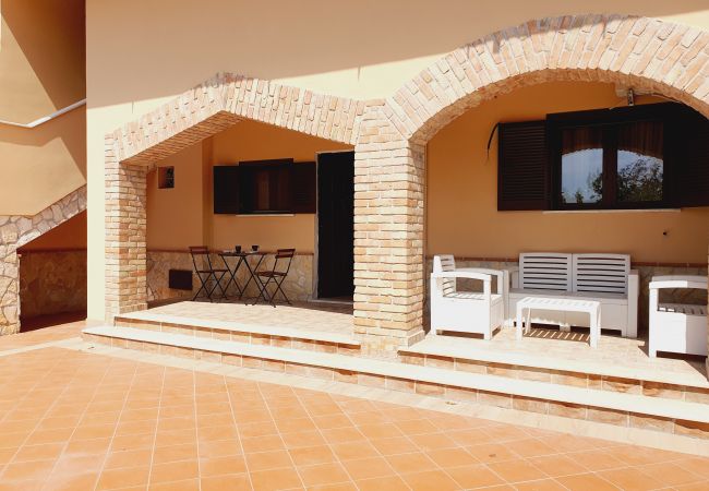 Rent by room на Fondi - 26 - Villa Regina - IRIS Rent by room на Fondi - 26 - Villa Regina - IRIS