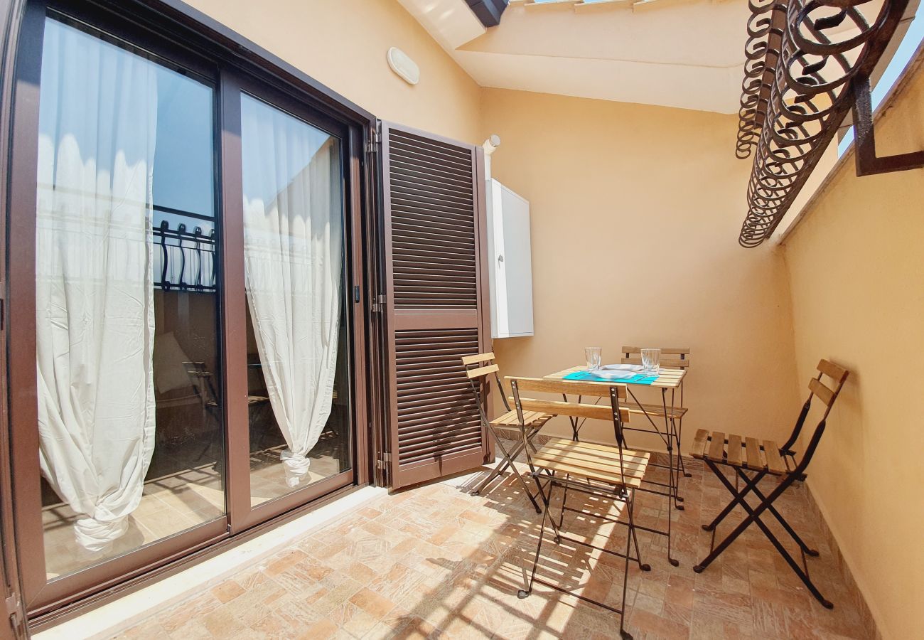 Rent by room на Fondi - 28 - Villa Regina - PALOMA