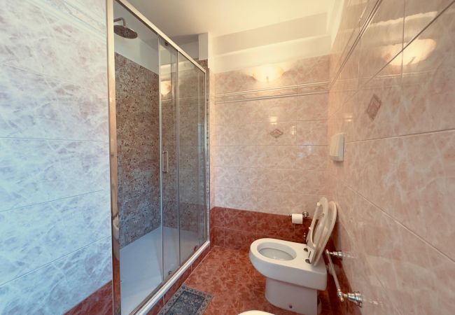 Rent by room на Fondi - 35 - Casa Pepe - LUNA Rent by room на Fondi - 35 - Casa Pepe - LUNA