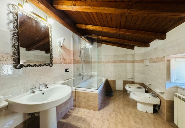 Rent by room на Fondi - 37 - Casa Pepe - AURORA Rent by room на Fondi - 37 - Casa Pepe - AURORA