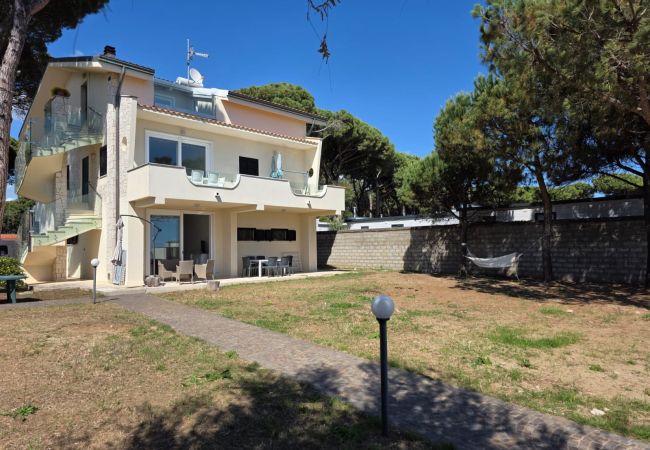 Апартаменты на Salto di Fondi - VILLA I DELFINI - Piano Terra Апартаменты на Salto di Fondi - VILLA I DELFINI - Piano Terra